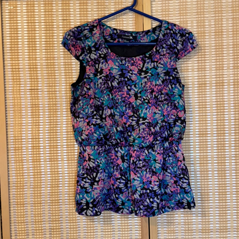 Forever 21 Women Purple Pink Abstract Print Cap Sleeve Peplum Blouse Small Art